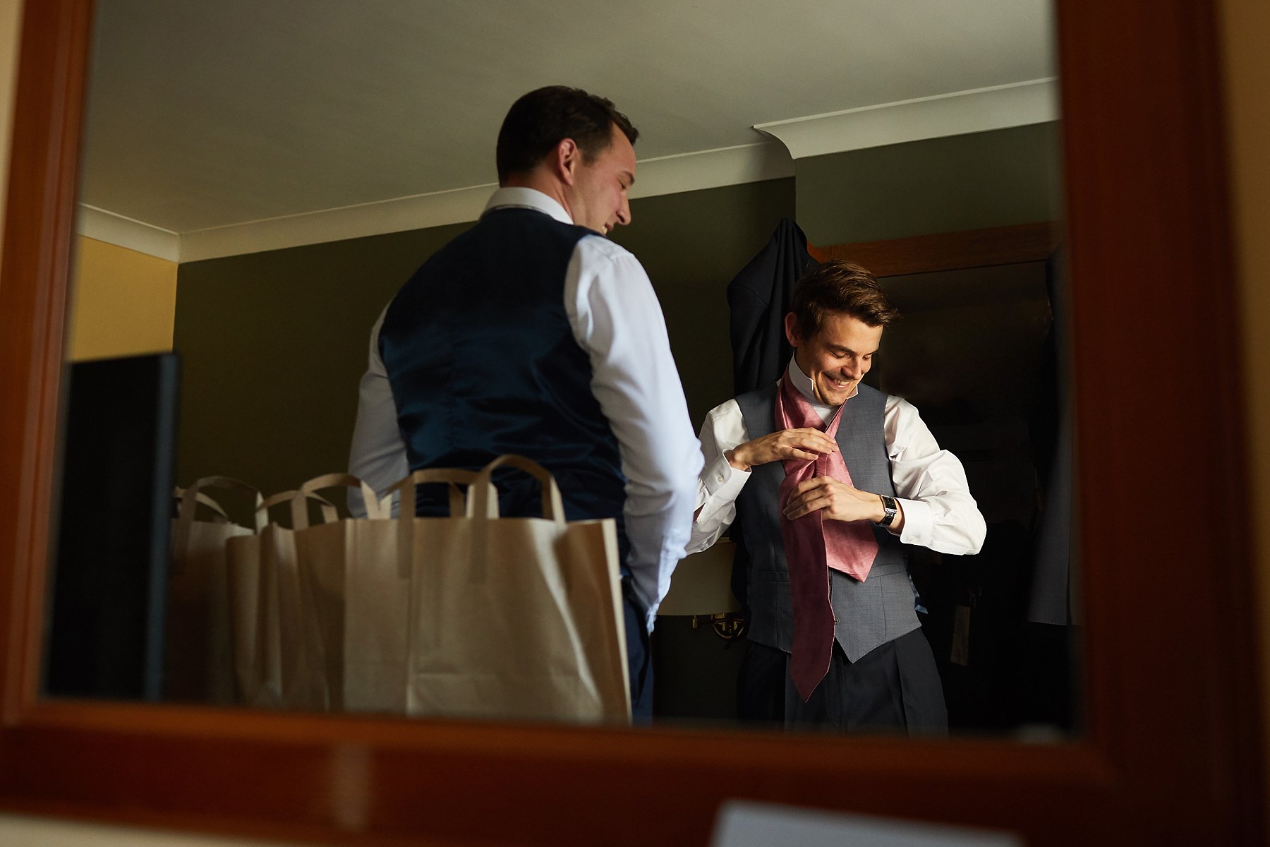 groomsmen getting ready